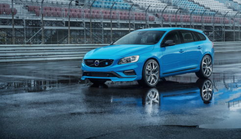 Volvo V60 T8 Twin Engine Polestar Has Lots of Goodies To Show Off