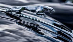 James Bond Used Jaguar C-X75 In 2015 Movie