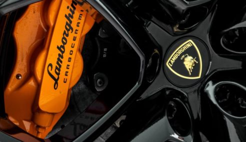 The Roofless Lamborghini Veneno Roadster