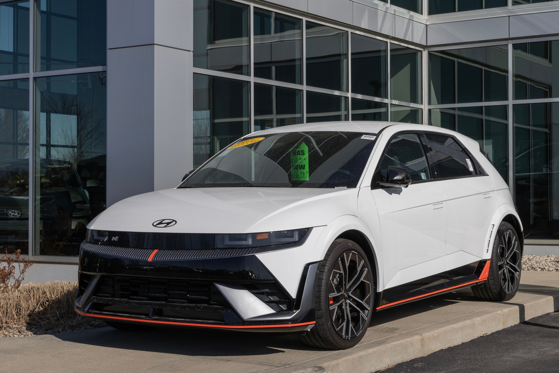 Hyundai Ioniq 5 and Ford Mustang Mach E 2025 Models Compared