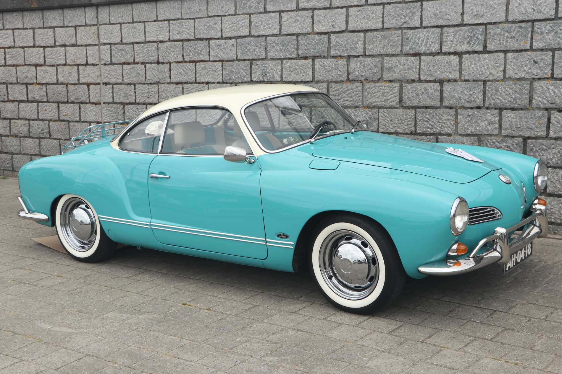 1969 Volkswagen Karmann Ghia Captures Hearts on Bring a Trailer