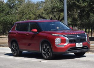 Mitsubishi May Reintroduce FWD Outlander Sport for a Lower Price