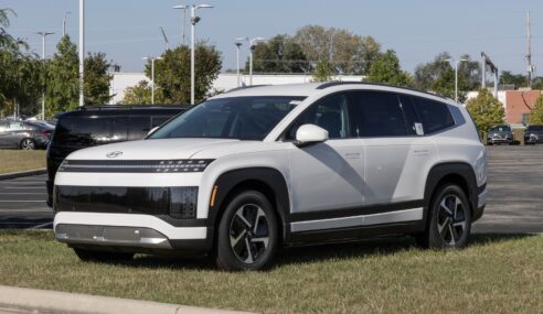 I Drove the Hyundai Ioniq 9 for a Week and It Outperformed the Tesla Model Y