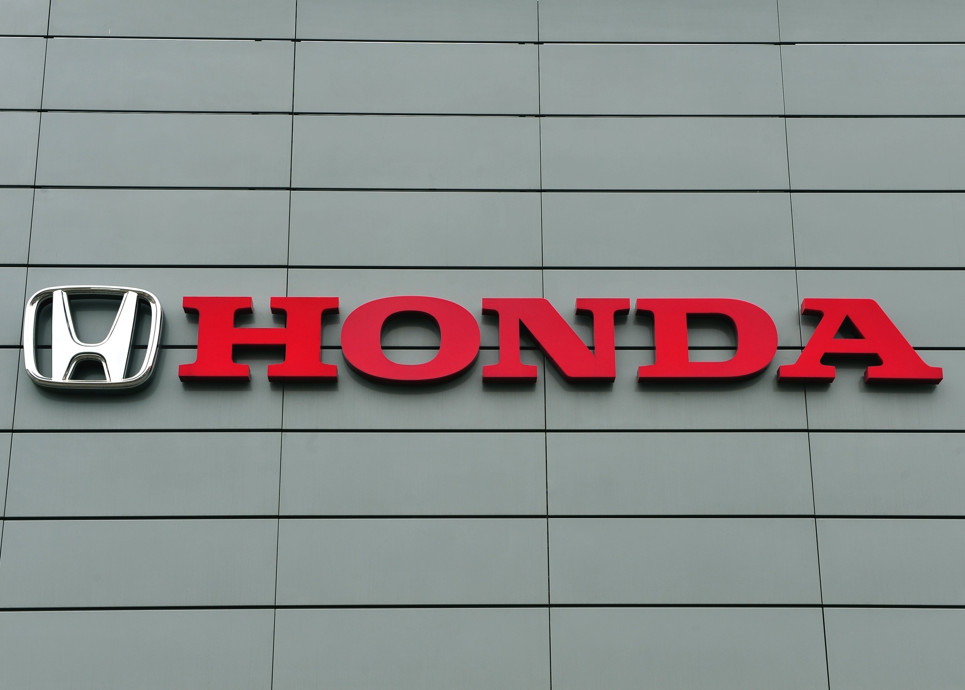 New Lawsuit Claims Honda Ignored a Dangerous Steering Problem