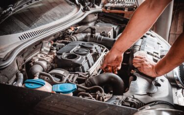 10 Clear Signs Your Transmission Needs Immediate Repair