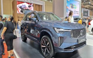 Is the 2026 Volvo XC90 T8 Worth It? I Took It for a Drive