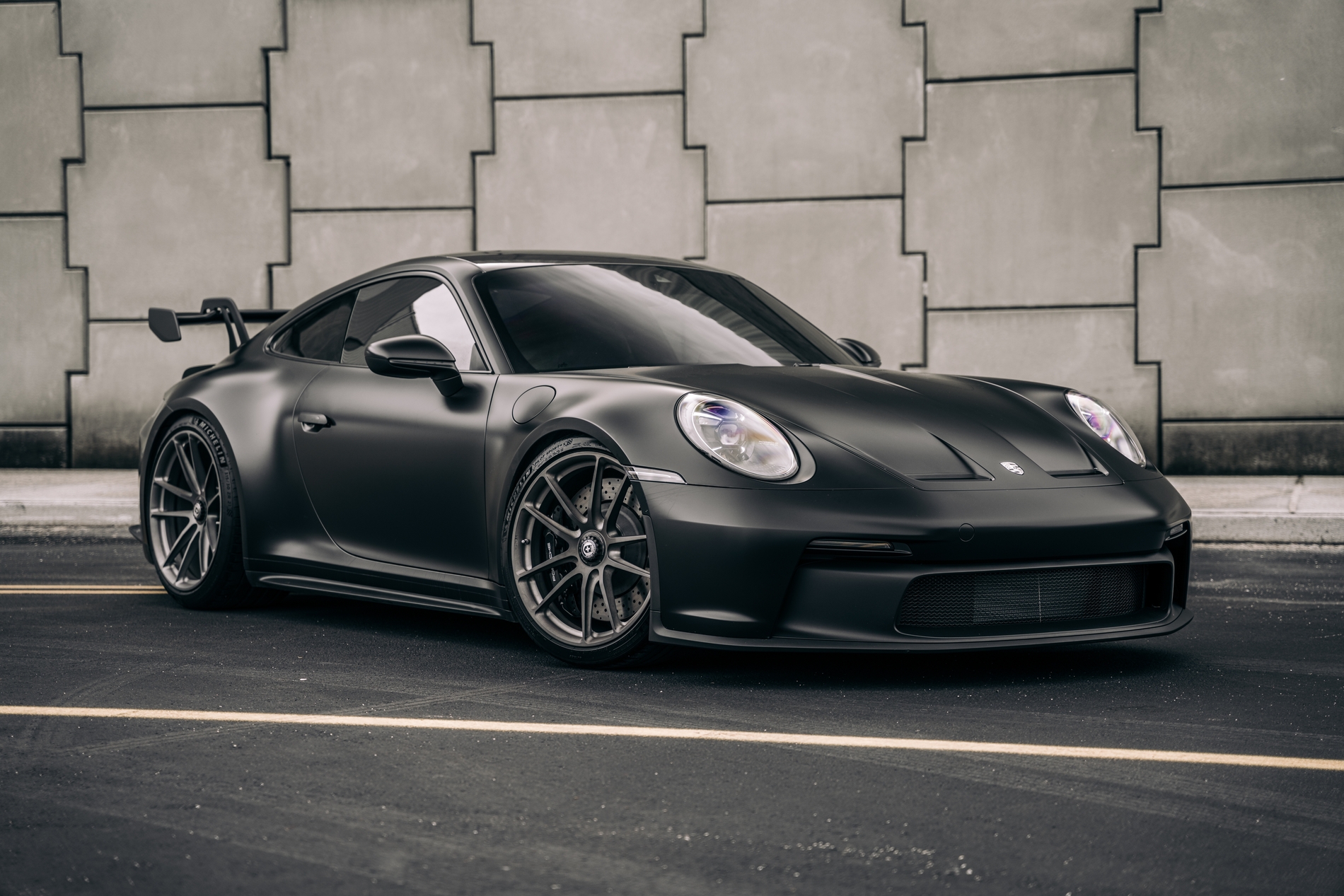 2025 Porsche 911 GT3 Shines at Lightning Lap 2026