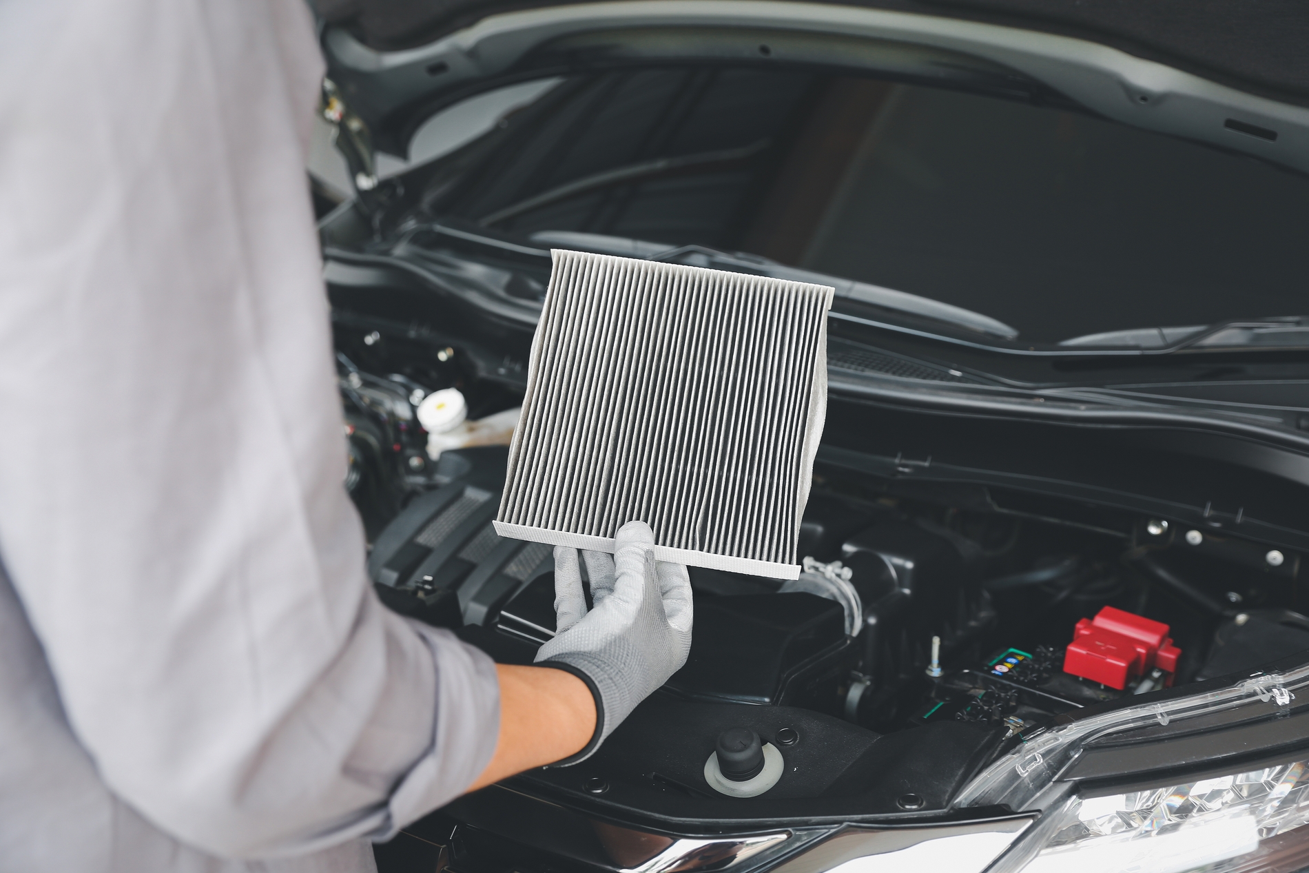 How to Replace Your Car Air Filter in Just 10 Minutes