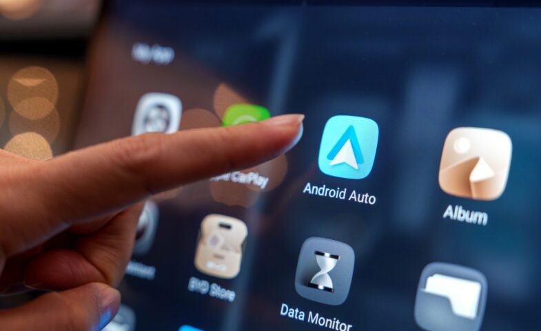 Google to Open-Source Android Auto as Car Tech Battle Intensifies