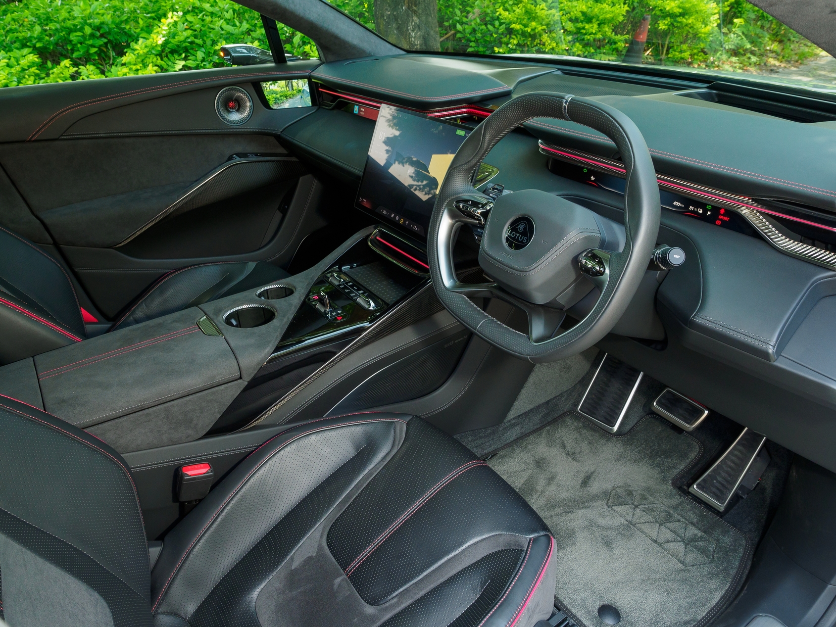 Lotus Eletre