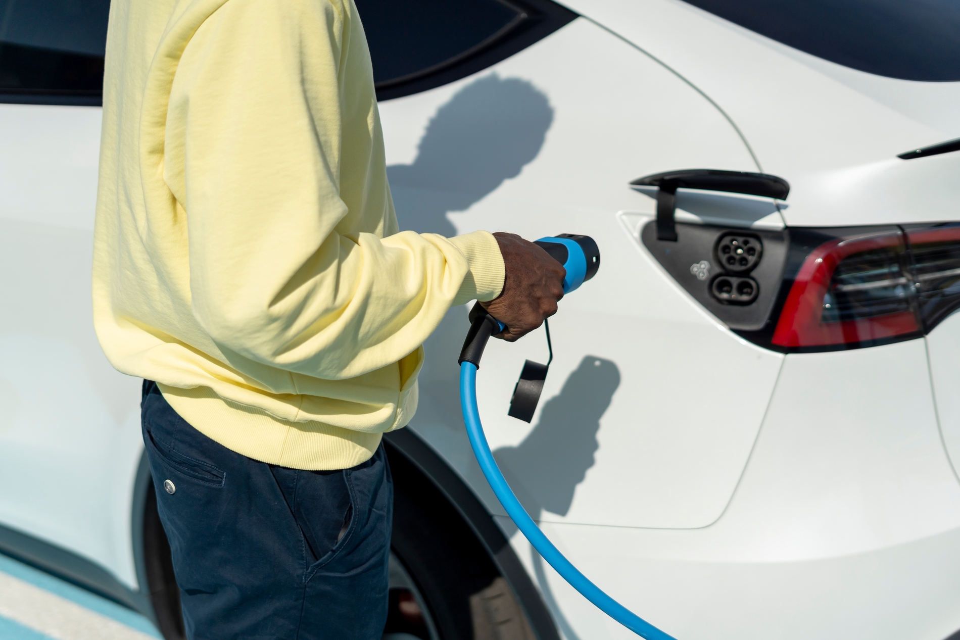Plugging EV charger