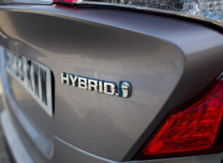 7 Things You Should Do to Extend the Life of Your Hybrid Vehicle