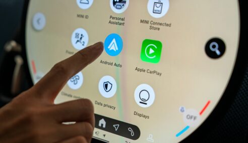 How to Set Up and Use Android Auto Correctly (Wired and Wireless)