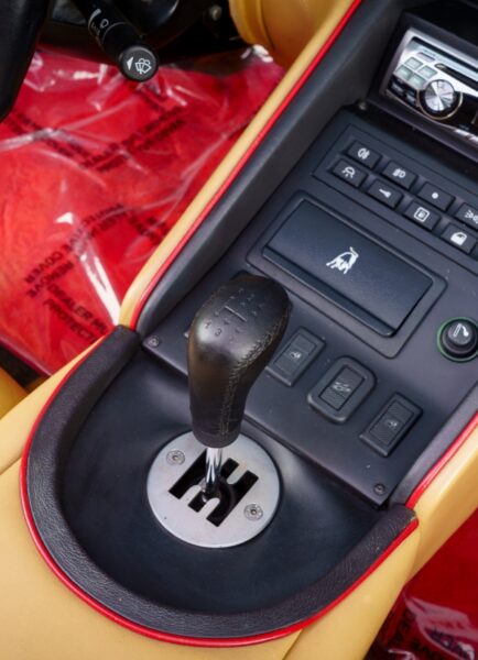 Lamborghini Has No Plans to Bring Back the Manual Gearbox for Now