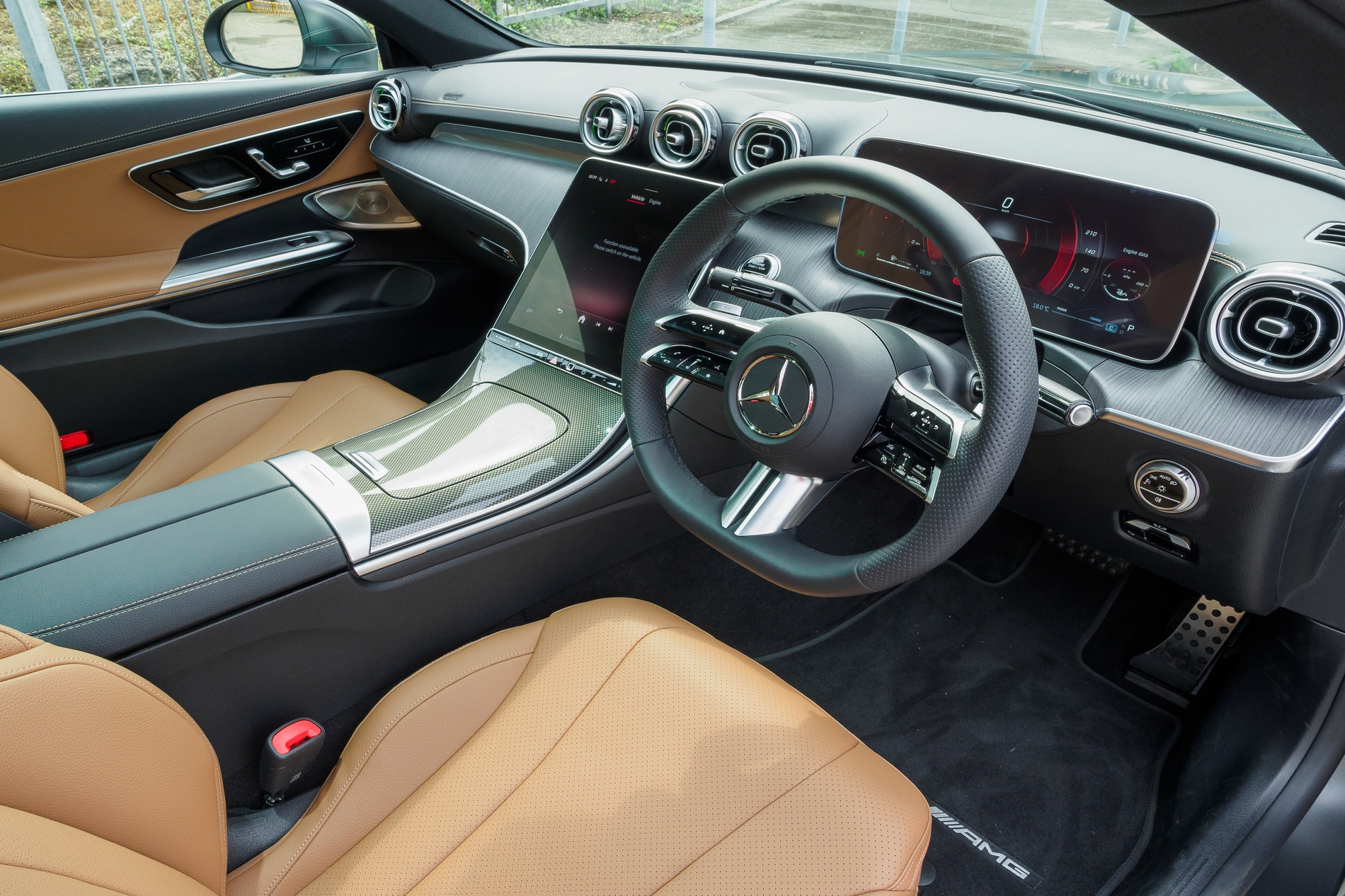interior CLE 300