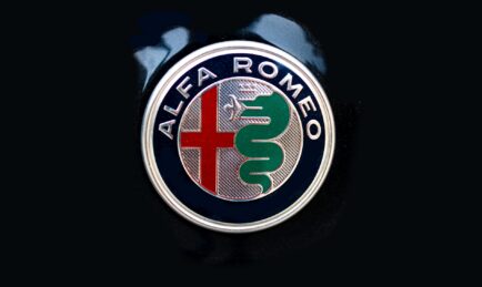 Alfa Romeo Cuorerosso Concept Points to a Hybrid V6 Quadrifoglio Future