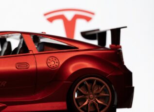 Tesla Finally Unveils the Next-Generation Roadster, and It Can Fly