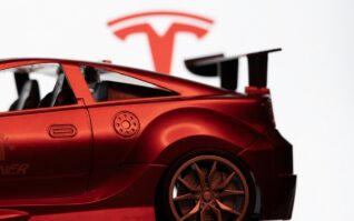 Tesla Finally Unveils the Next-Generation Roadster, and It Can Fly