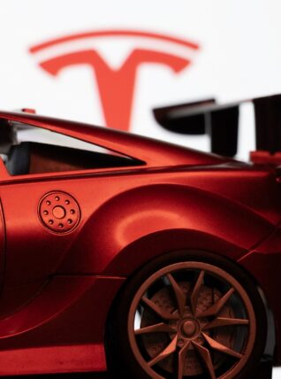 Tesla Finally Unveils the Next-Generation Roadster, and It Can Fly