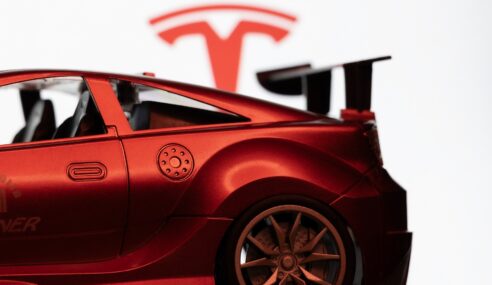 Tesla Finally Unveils the Next-Generation Roadster, and It Can Fly